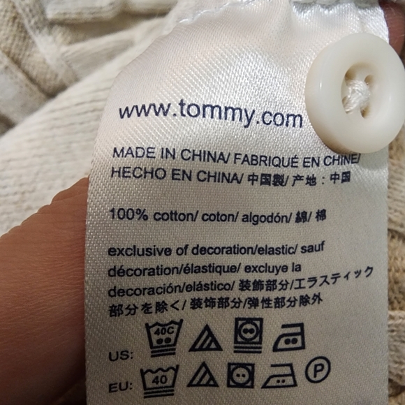 100% cotton Tommy Hilfiger cardigan, sweater, button up, knitted sweater - Picture 7 of 8